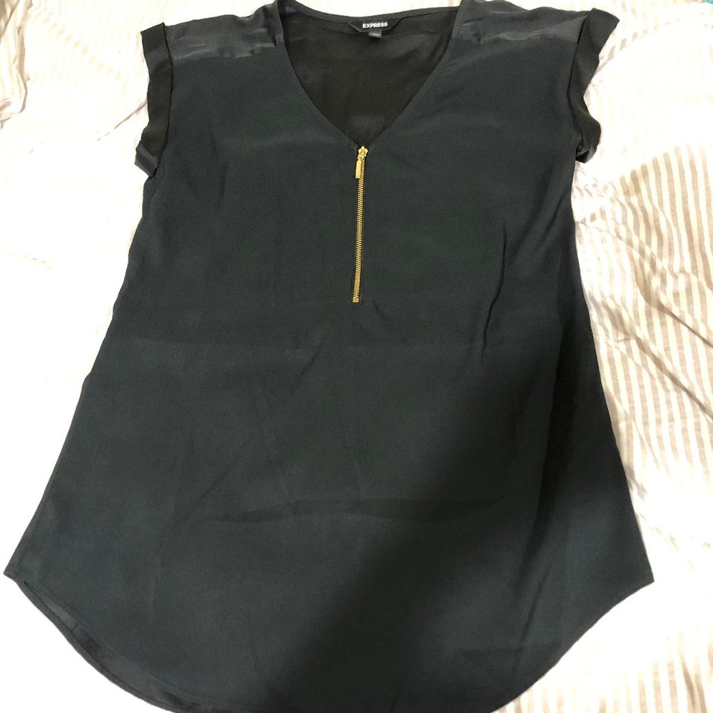 Women's EXPRESS black blouse with zipper XS NWOT